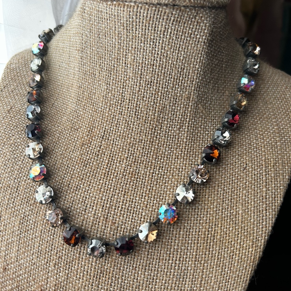 Sabika choker